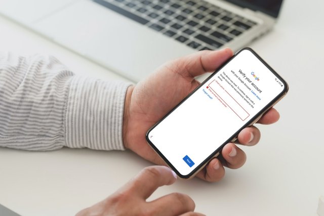 New malware exploits Chrome vulnerability to access Google Accounts