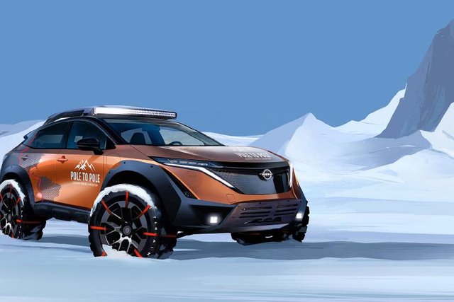 Electric car completes world's first North to South Pole drive
