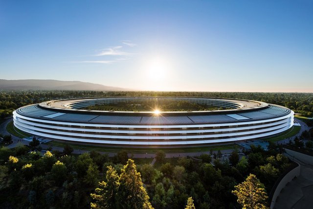 Apple uses ChatGPT to fine-tune Siri and Messages in iOS 18 development