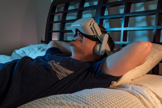 Meta introduces lying down mode and a new payment method for Quest 2 and Pro headsets