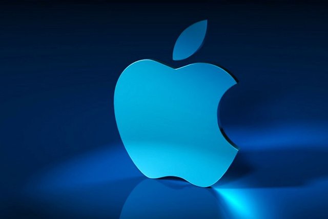 Apple reportedly developing 20.3-inch foldable MacBook