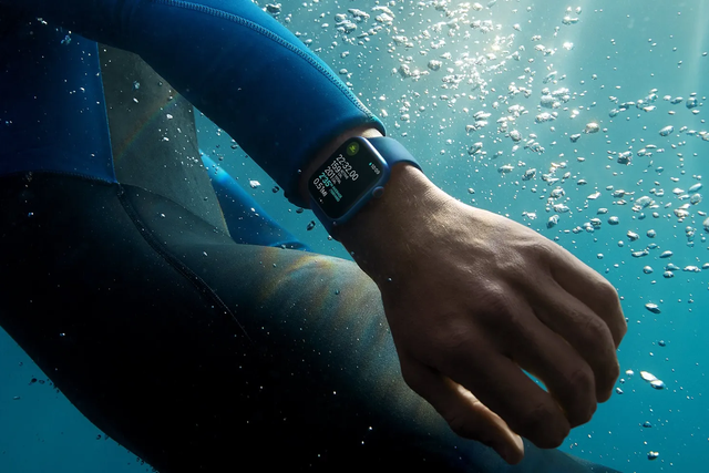 Apple Watch patent suggests potential emergency SOS feature for swimmers