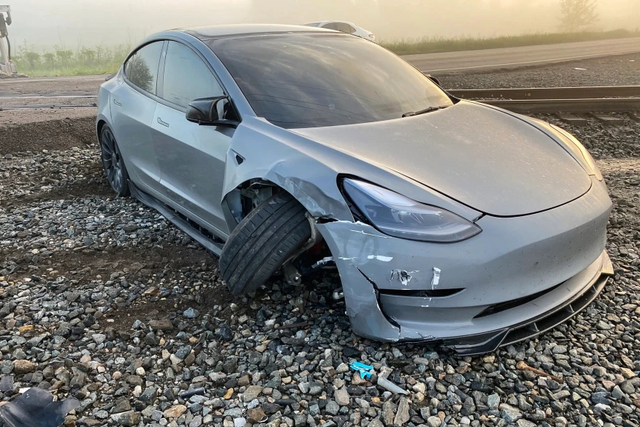 Tesla driver blames car's Full Self-Driving mode for nearly crashing into moving train