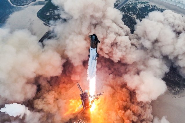 SpaceX Falcon 9 rockets grounded after in-flight engine failure