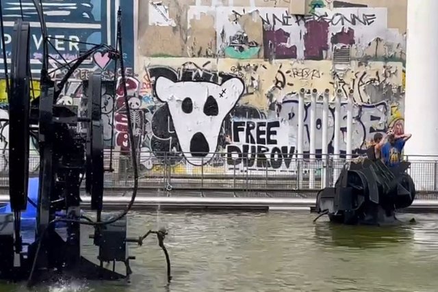 Graffiti supporting Pavel Durov appears in central Paris amid legal battle