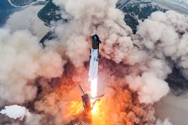 SpaceX aims to launch five uncrewed Starships to Mars in two years