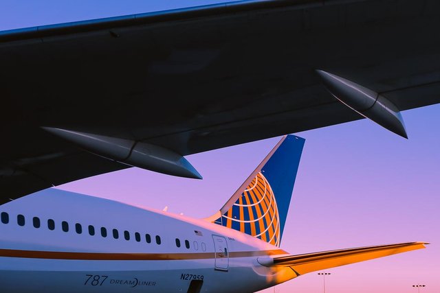 United Airlines to offer free Starlink Wi-Fi on all flights by 2025