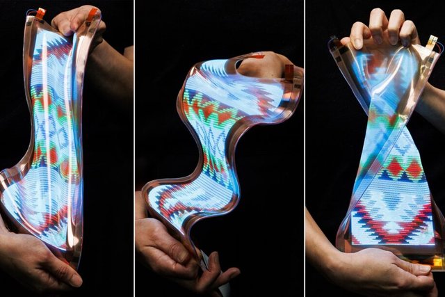 LG Unveils Stretchable Display That Expands 50%