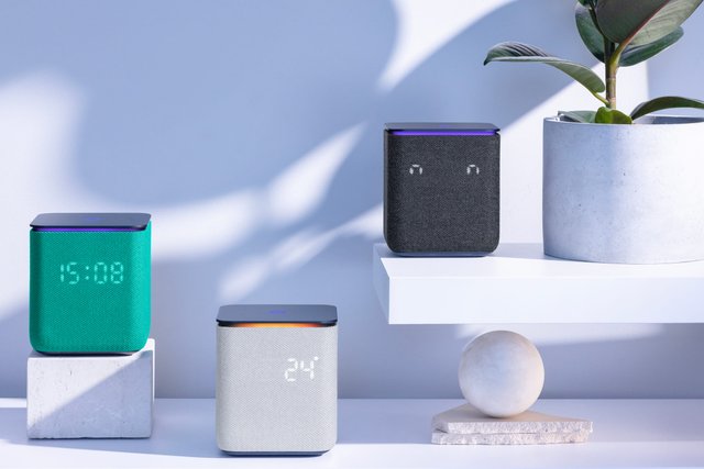 Your Last-Minute New Year Gift: Yasmina Speaker Review