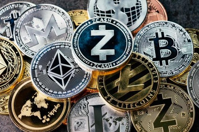 Trump Greenlights U.S. Banks to Work with Cryptocurrencies