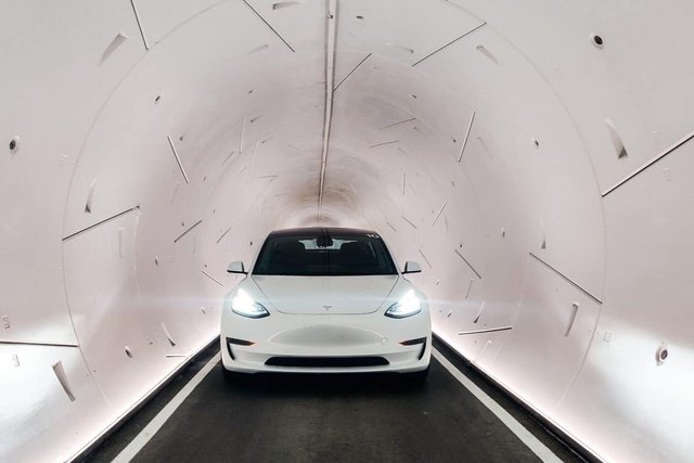 Dubai and Elon Musk Unveil 'Dubai Loop'—A High-Speed Underground Transit System