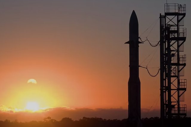 Australian Rocket Launch Disrupted by a Cockatoo