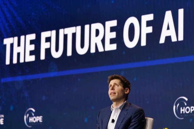 OpenAI CEO warns that AI is advancing faster than society can adapt