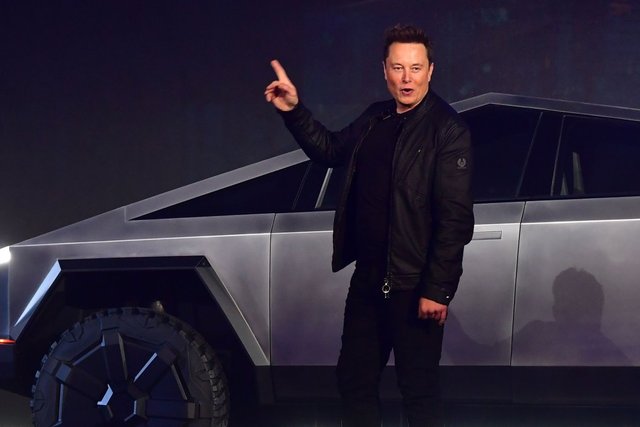 SpaceX purchases over 1,000 Cybertrucks, supporting Tesla’s sales metrics