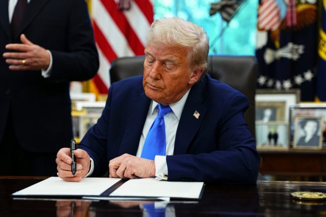 20 states sue Trump administration over $100,000 H-1B visa fee