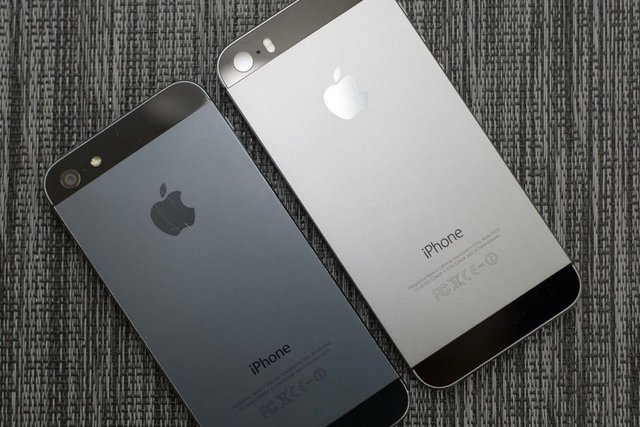 Apple declares iPhone 5 obsolete
