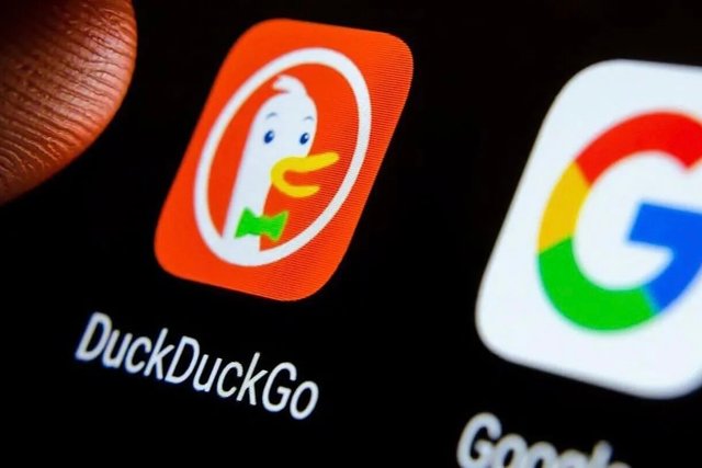 DuckDuckGo installs jump 30% as users reject Google's AI-heavy search